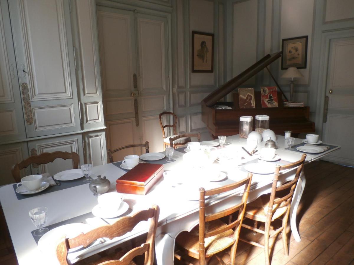 La Maison Xviiie Moulins  Exterior foto